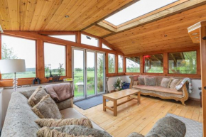 Farmhouse hot tub-bbq hut otley Harrogate 6 bed